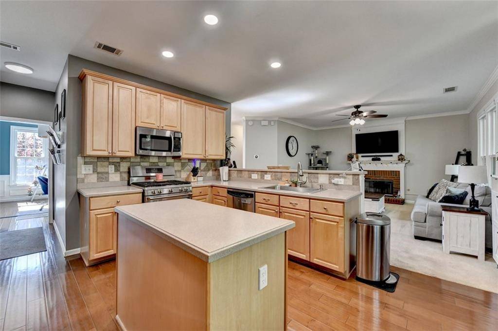 Sugar Hill, GA 30518,320 Hillside Manor DR
