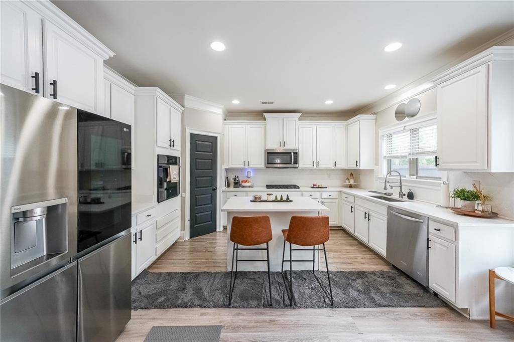 Atlanta, GA 30331,5617 Casa Blanca LN