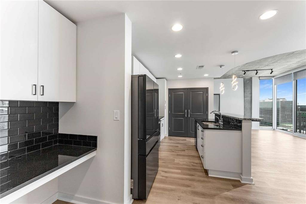 Atlanta, GA 30308,860 Peachtree ST NE #2118