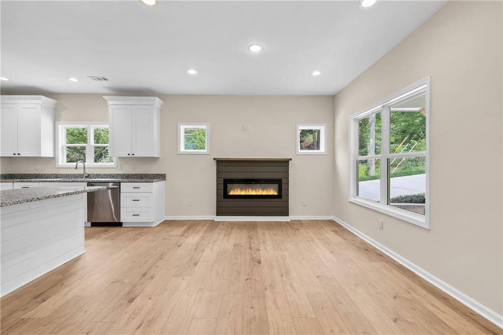 Stone Mountain, GA 30083,5232 W Mountain ST