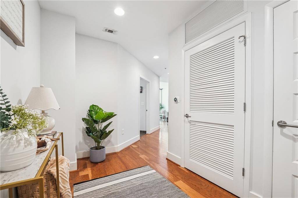 Atlanta, GA 30309,1080 Peachtree ST NE #2416
