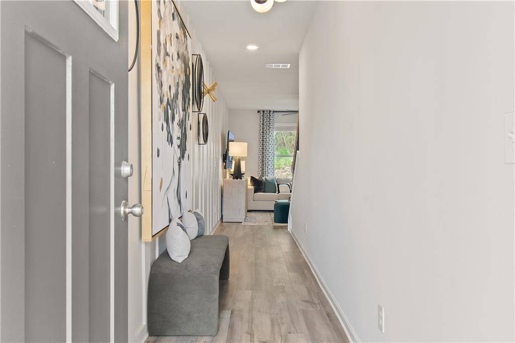 Stockbridge, GA 30281,421 Brooch WAY