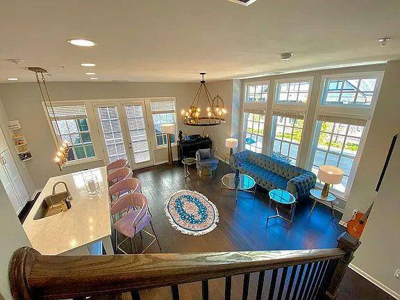 Atlanta, GA 30328,6603 Sterling DR #647
