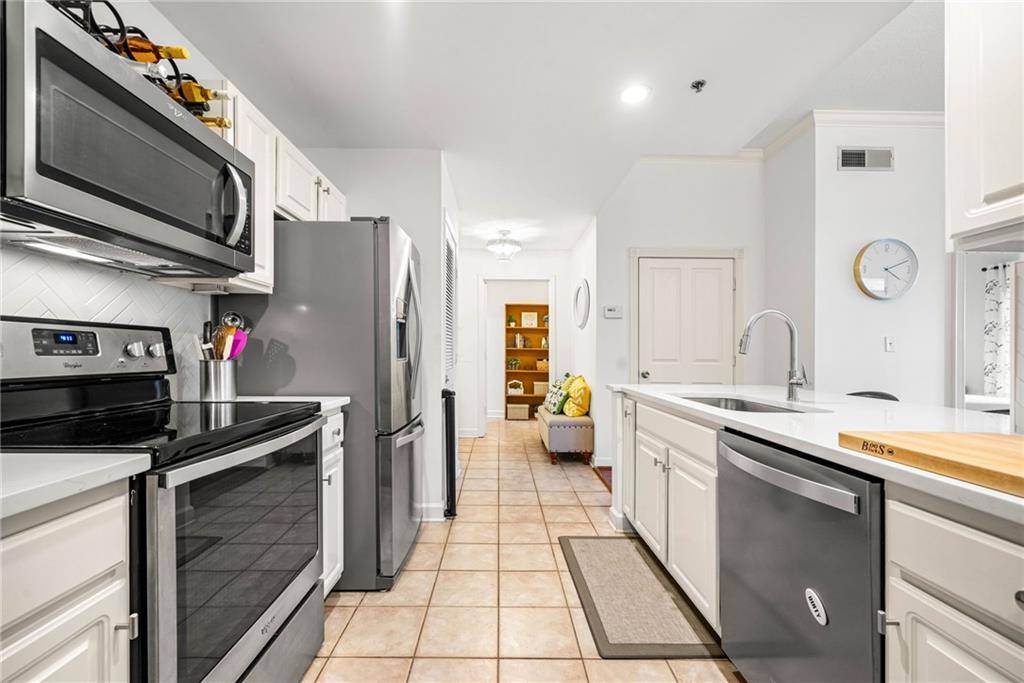 Atlanta, GA 30309,1101 Juniper ST NE #1519