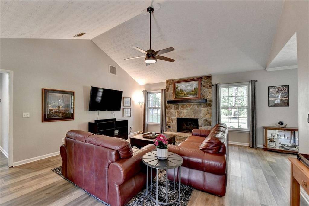 Sugar Hill, GA 30518,1132 OWEN CIR