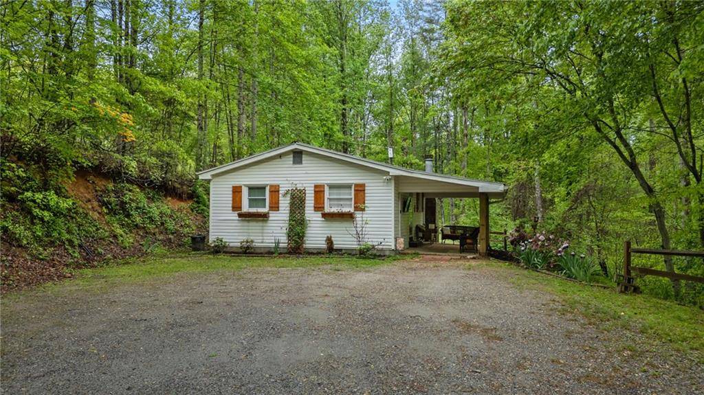 Dahlonega, GA 30533,115 Maple Leaf DR
