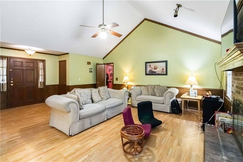 Stone Mountain, GA 30087,5272 Cumberland WAY