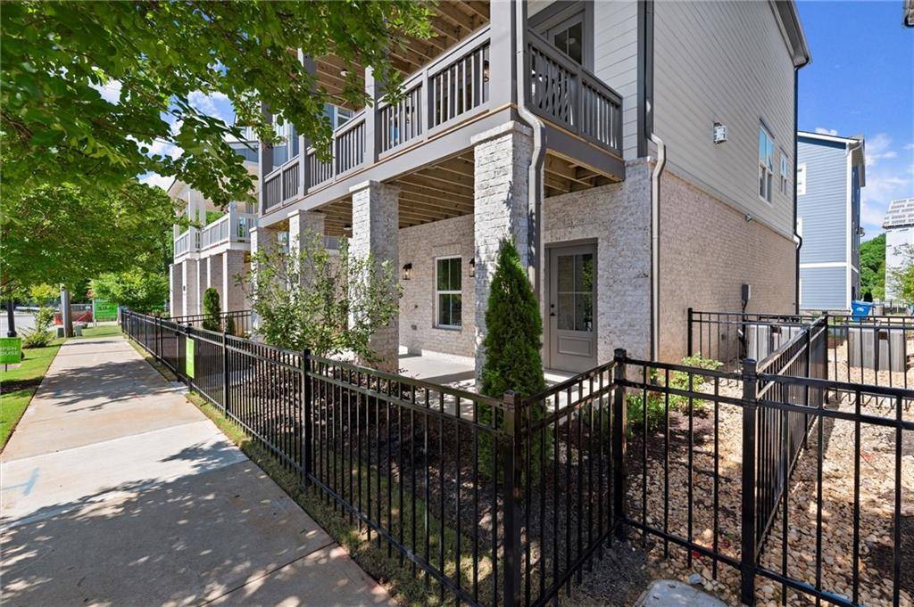 Atlanta, GA 30318,1434 Fairmont AVE