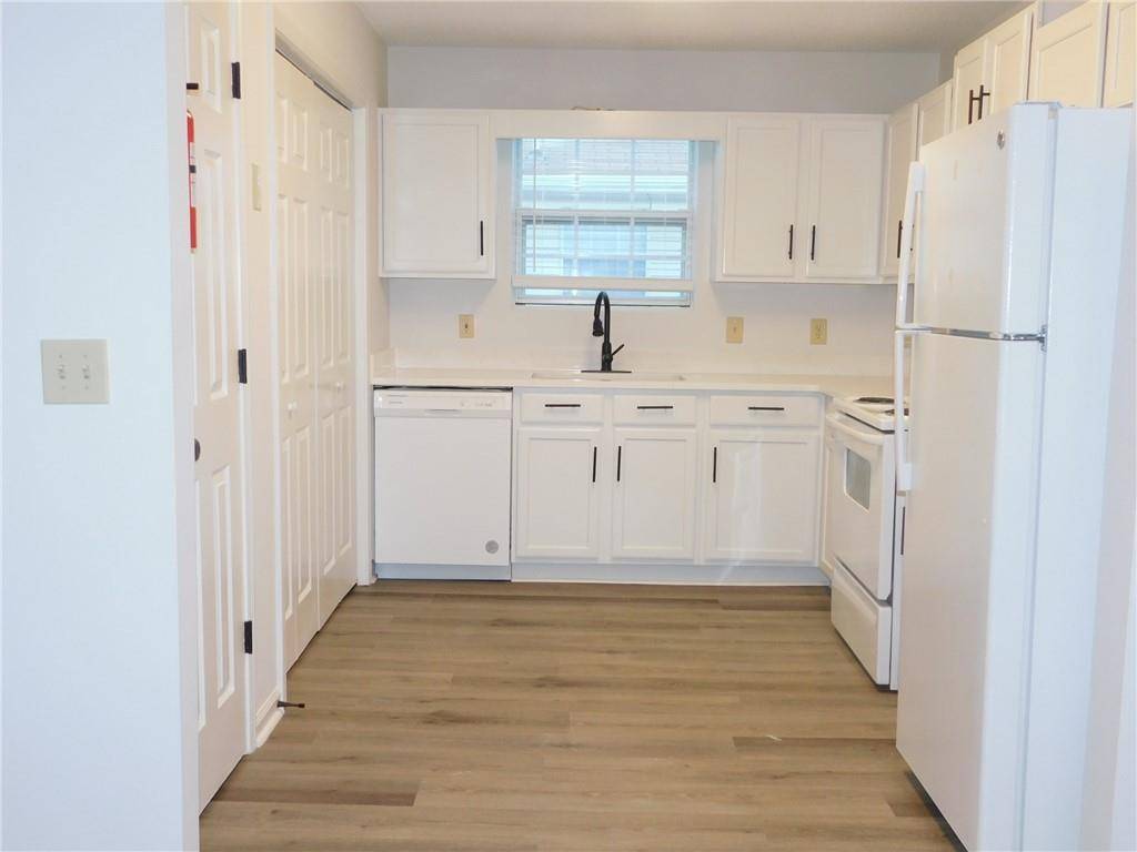 Dahlonega, GA 30533,37 B Rock Garden Place