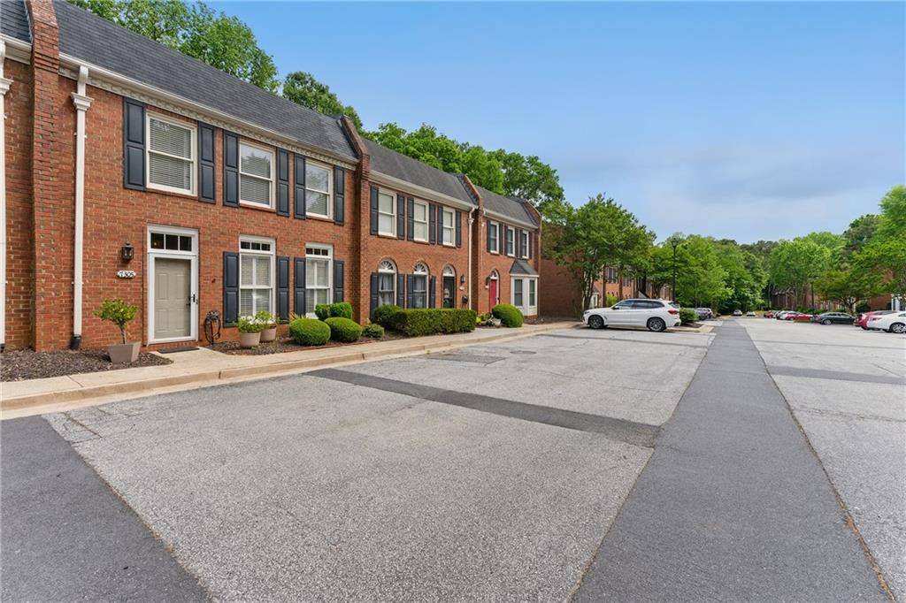 Roswell, GA 30075,7305 Saint Charles SQ #B6
