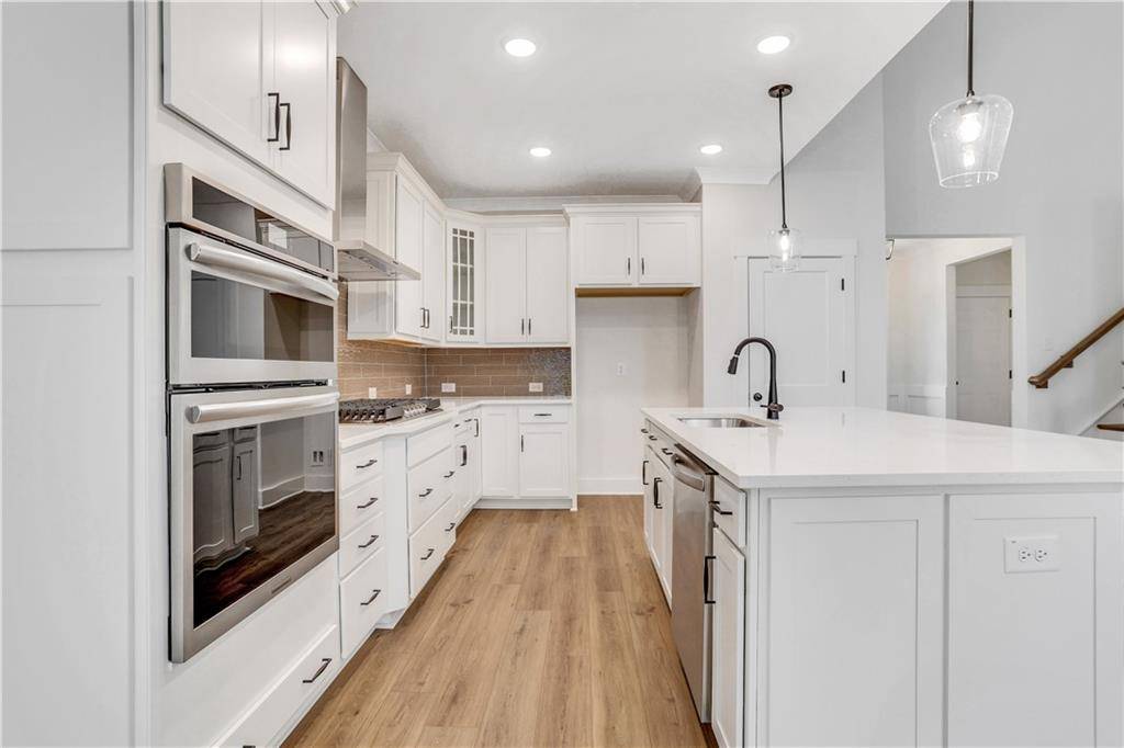 Hoschton, GA 30548,2251 Coffee LN