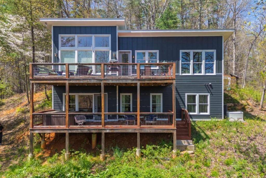 Clayton, GA 30525,124 Nichols Branch LN