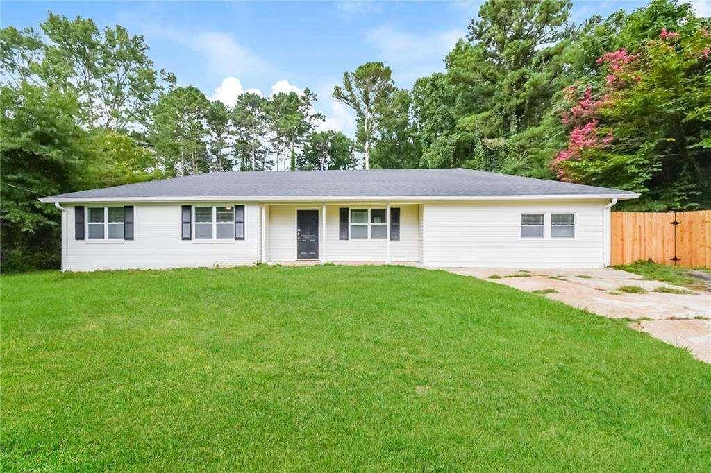 Mableton, GA 30126,429 Landers DR