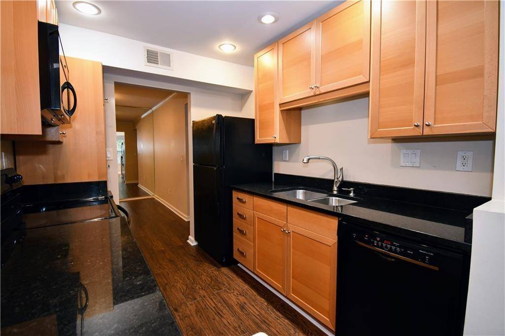 Atlanta, GA 30350,1406 Huntingdon Chase