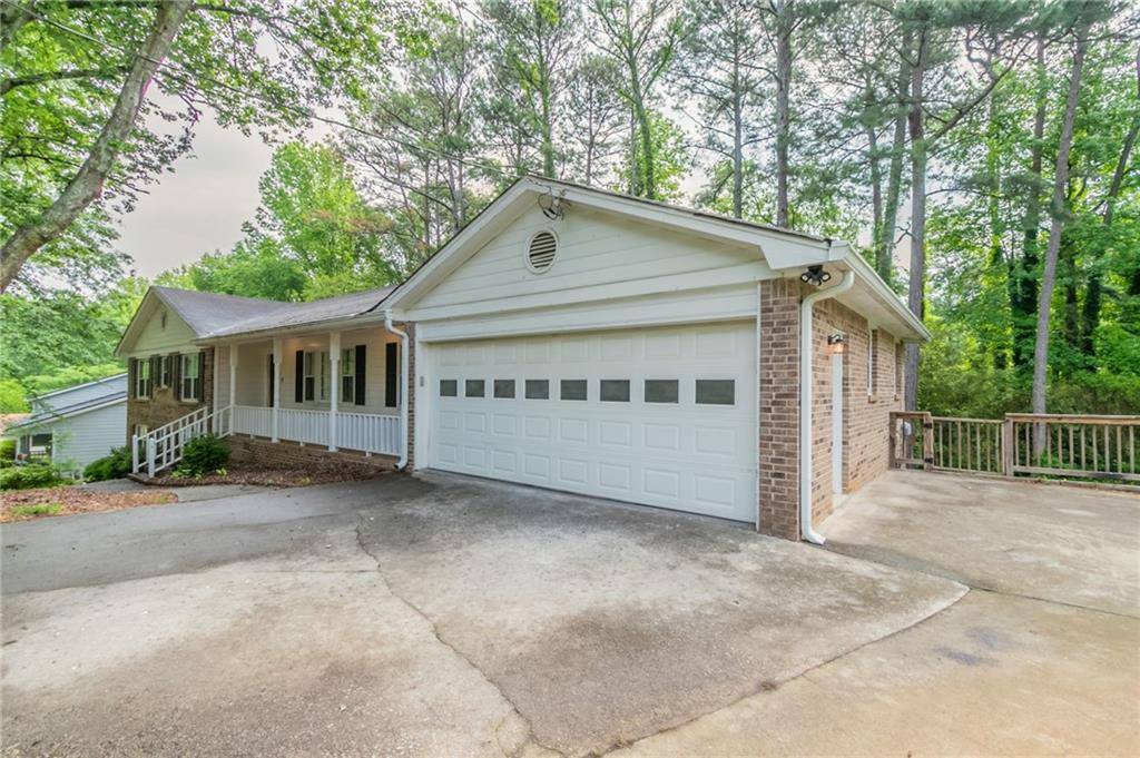 Snellville, GA 30039,2814 Brackenwood DR