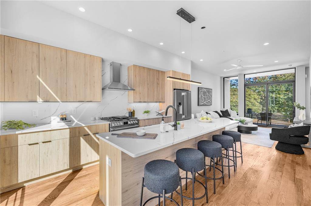 Atlanta, GA 30312,105 Georgia AVE SE #6