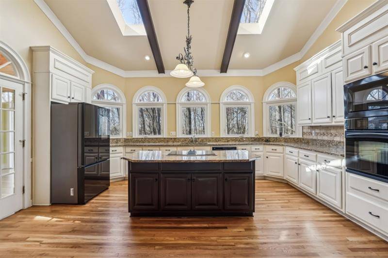 Atlanta, GA 30350,2975 Coles WAY