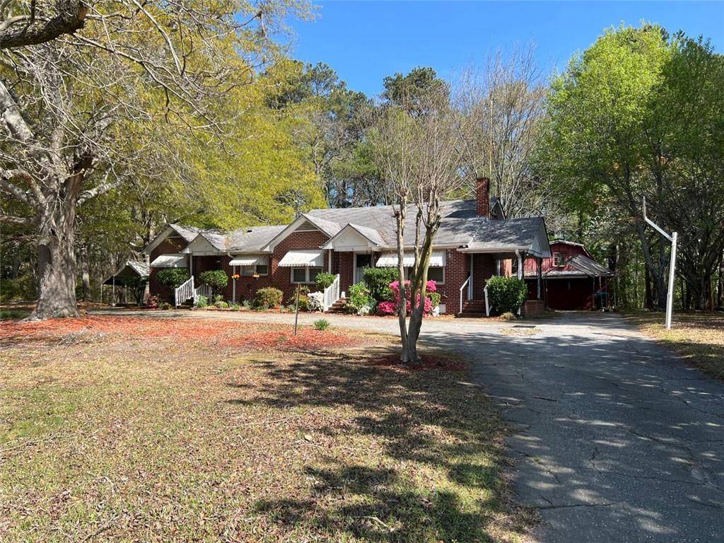 Auburn, GA 30011,1071 ATLANTA HWY NW