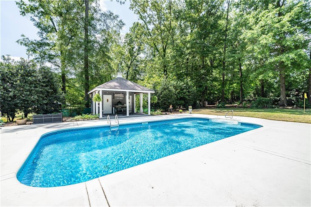 Calhoun, GA 30701,426 Fields Ferry DR