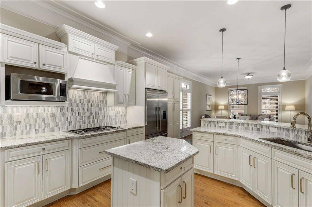 Brookhaven, GA 30319,2871 Parkridge NE