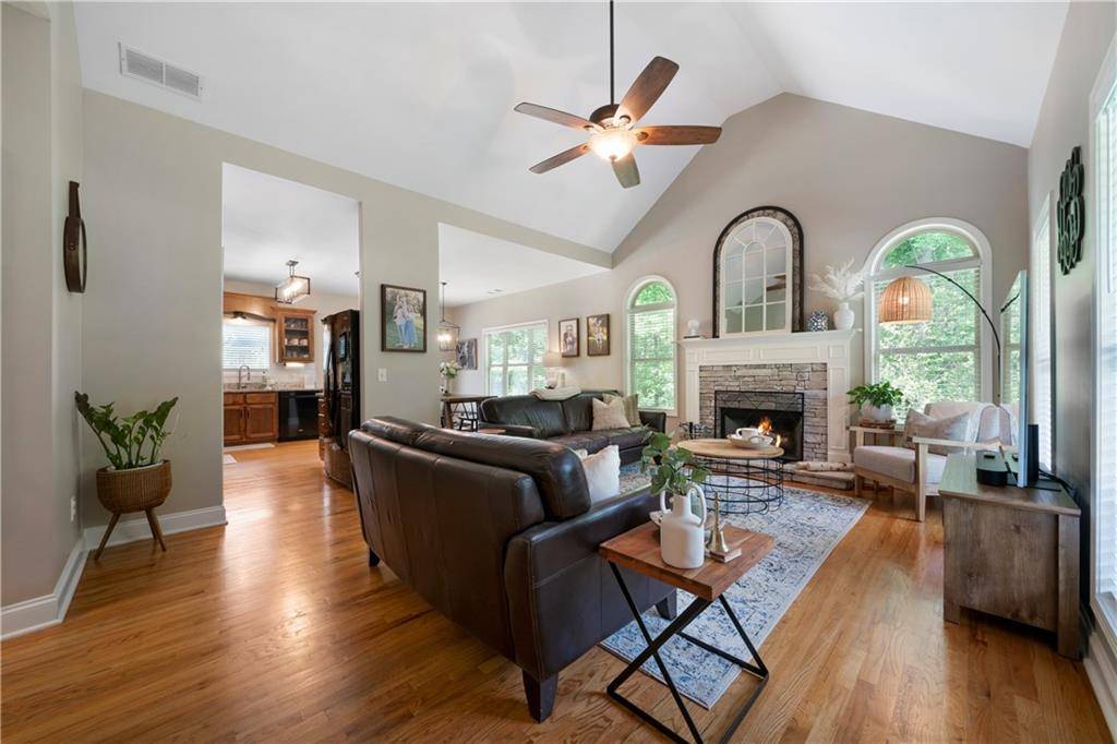White, GA 30184,33 Kay RD NE