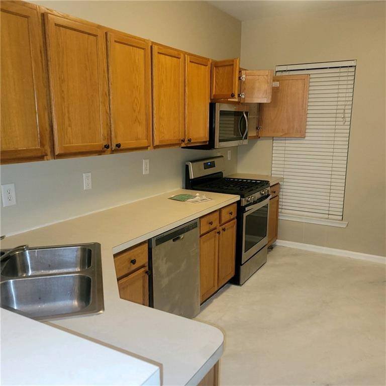 Tucker, GA 30084,2127 Dillard XING
