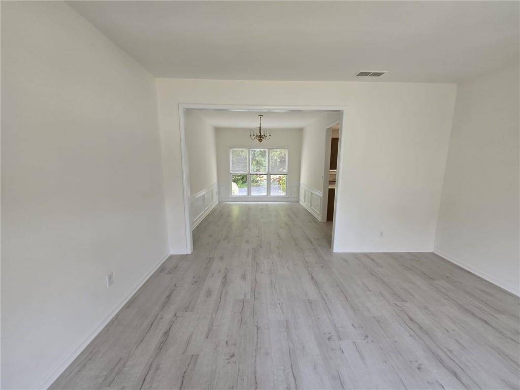 Duluth, GA 30097,10845 Glenbarr DR