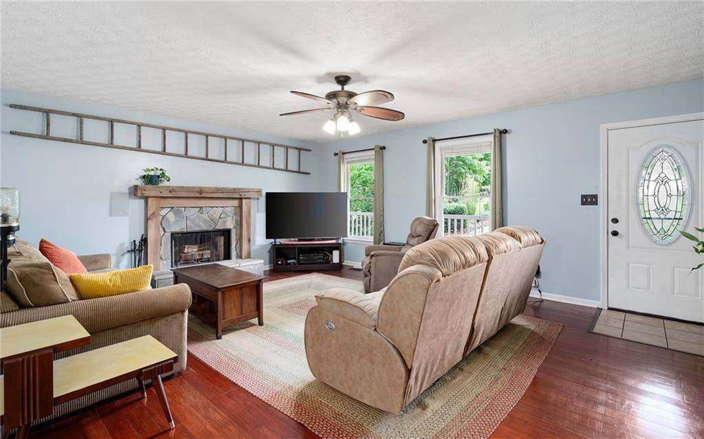 Dallas, GA 30132,125 Misty Lea DR