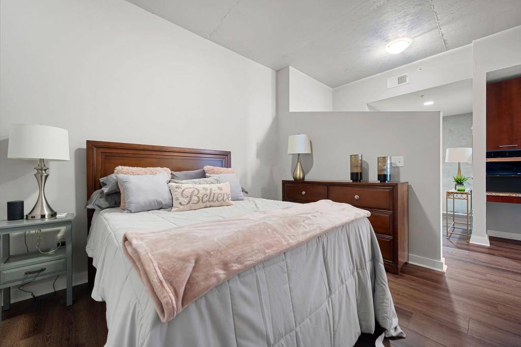 Atlanta, GA 30339,3300 Windy Ridge Pkwy SE #1212