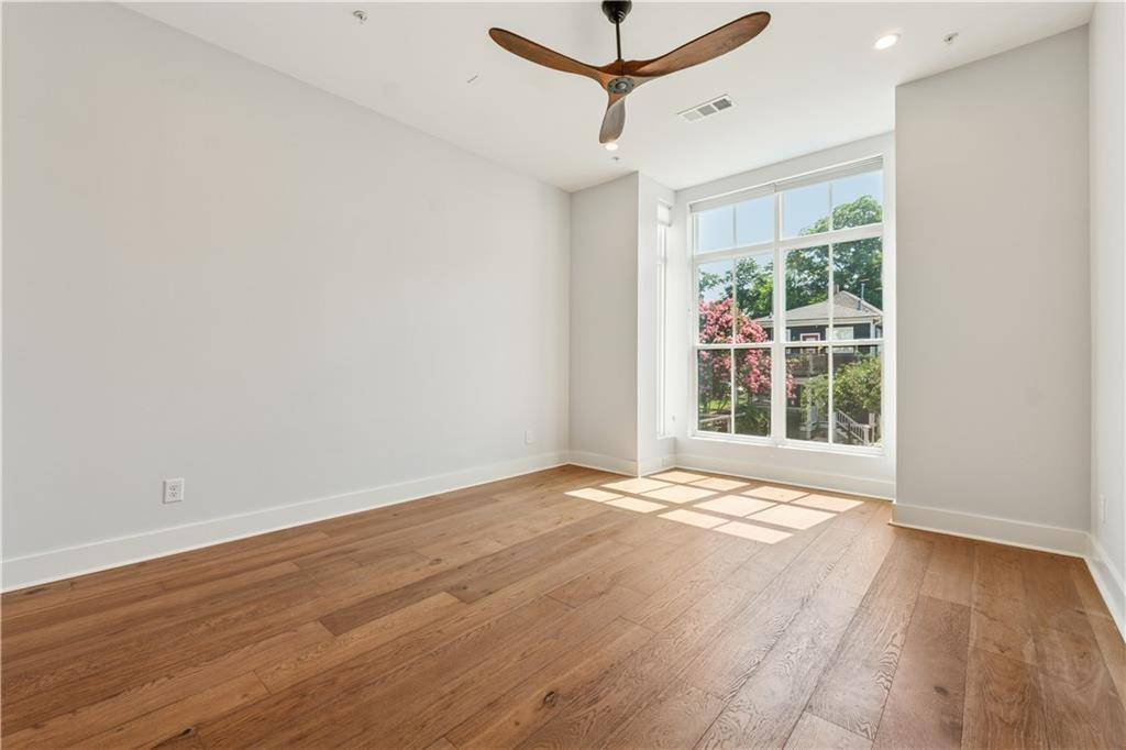 Atlanta, GA 30312,75 Boulevard NE #11