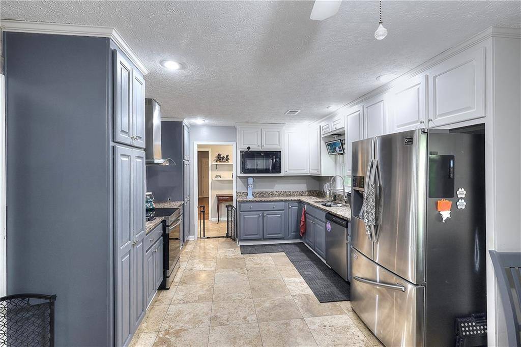 Snellville, GA 30078,1379 Branchwood DR