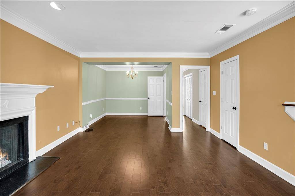 Atlanta, GA 30338,84 Mount Vernon CIR