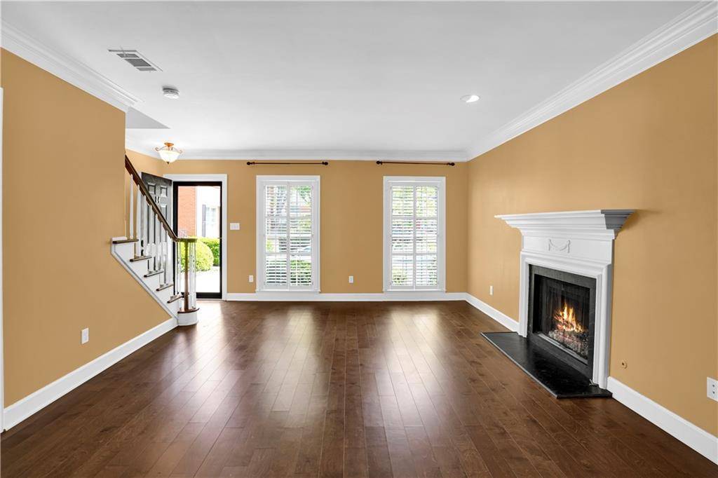 Atlanta, GA 30338,84 Mount Vernon CIR