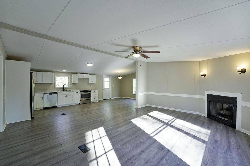 Ball Ground, GA 30107,116 Chivalry LN