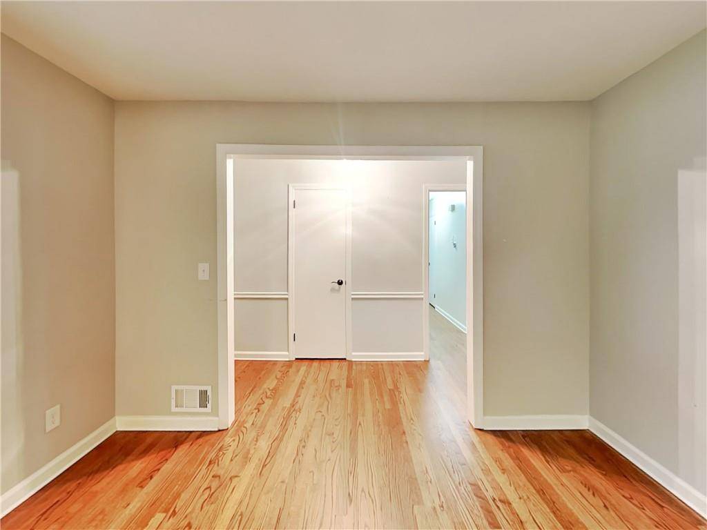 Atlanta, GA 30341,1852 Gainsborough DR