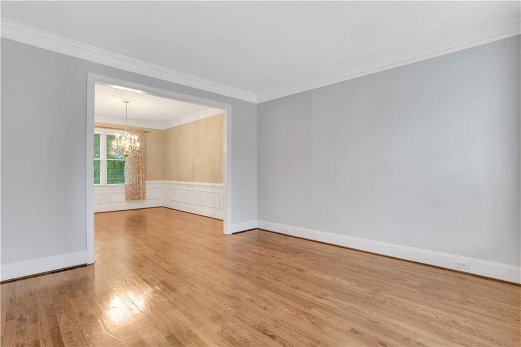 Alpharetta, GA 30005,5435 Vicarage WALK