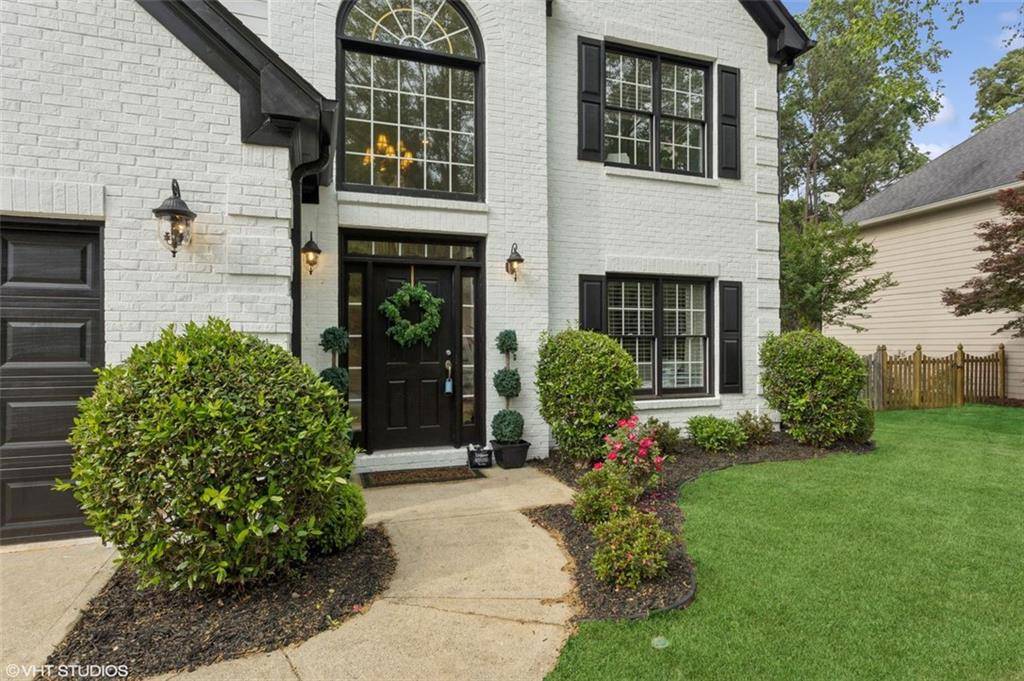 Roswell, GA 30076,230 BLUFF OAK DR