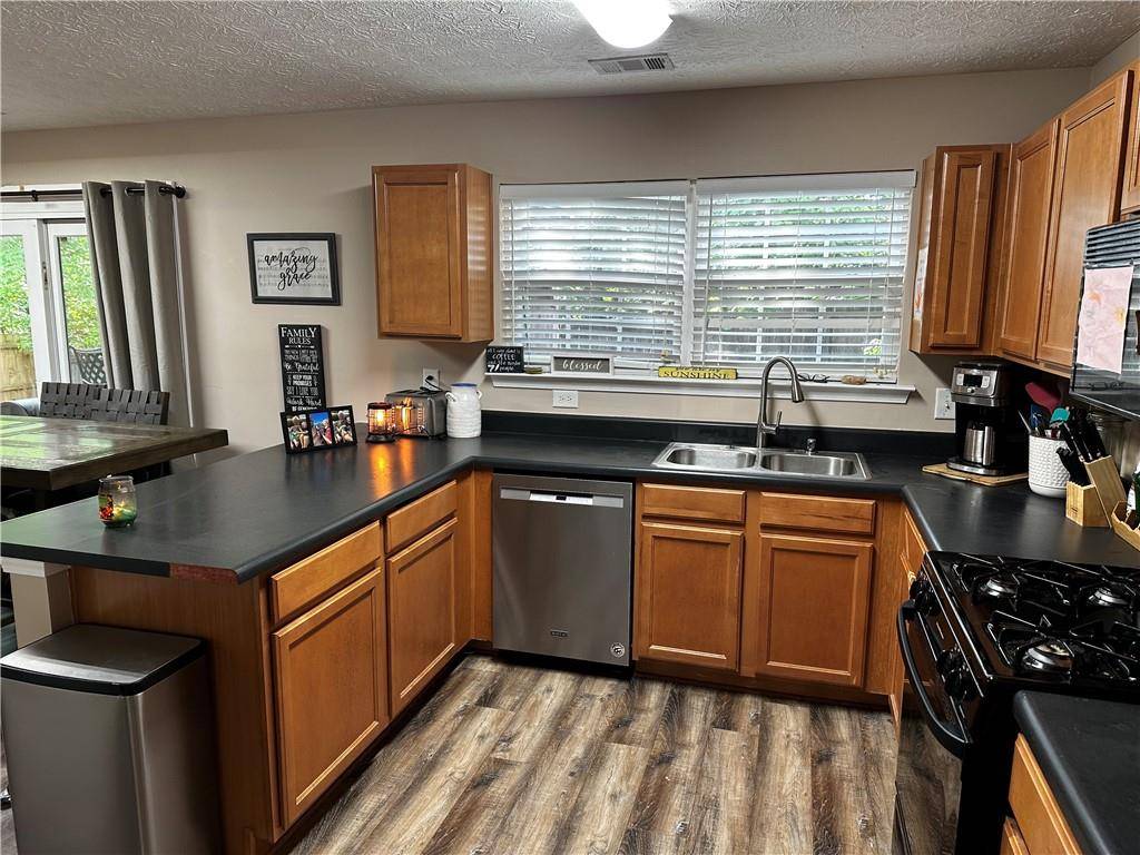Canton, GA 30114,314 Meadows LN