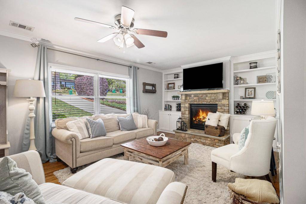 Atlanta, GA 30341,3013 Surrey LN
