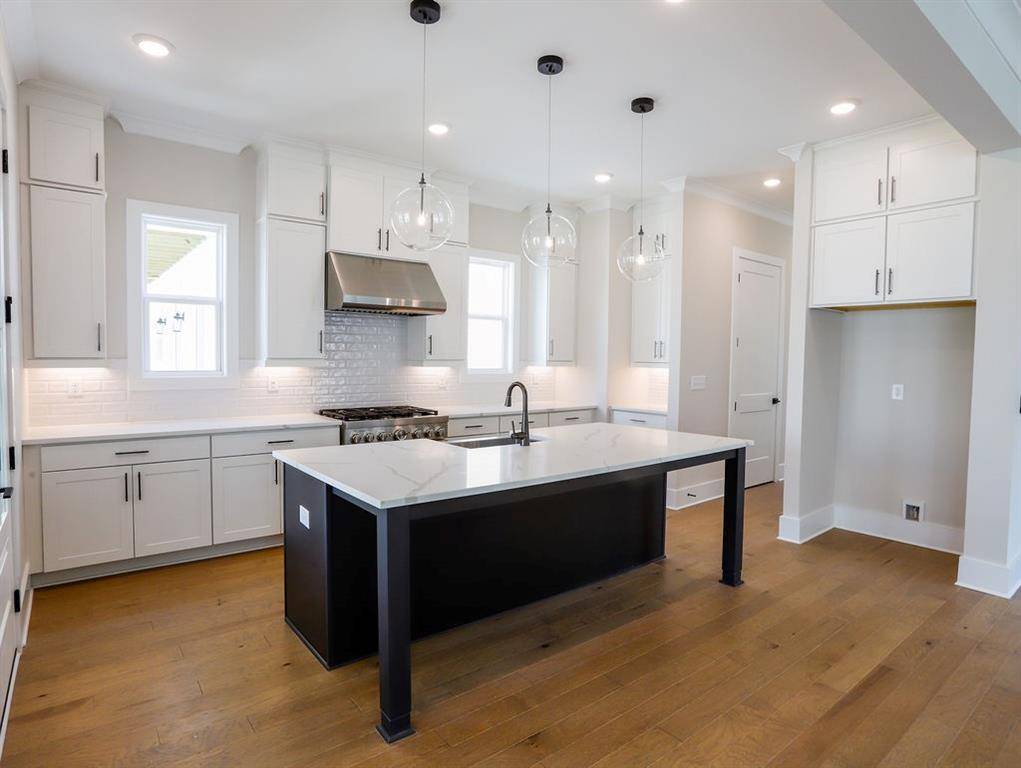 Atlanta, GA 30318,1415 Coretta BND
