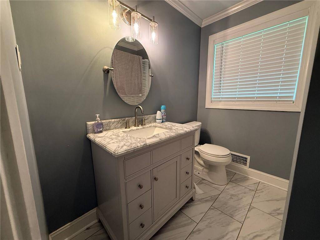 Buford, GA 30518,25 Stonehedge DR