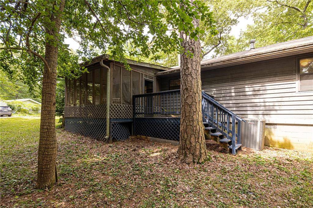Pine Lake, GA 30072,633 Iris RD