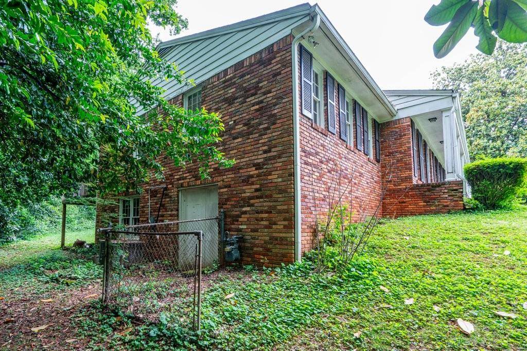 Smyrna, GA 30080,3916 Ridgewood DR SE