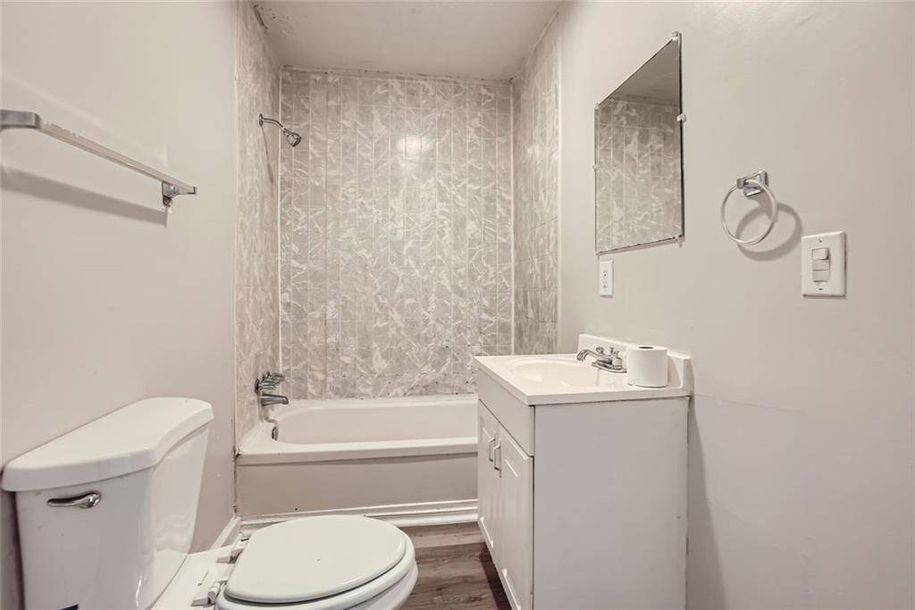 Atlanta, GA 30310,1383 Almont DR SW