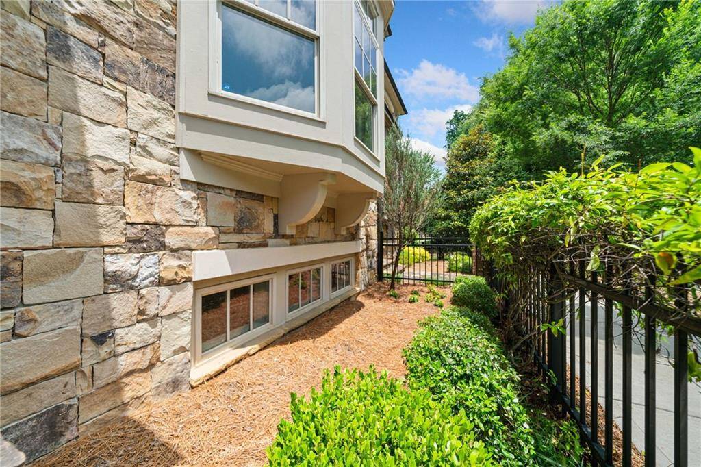 Atlanta, GA 30318,1112 CORDIA AVE NW