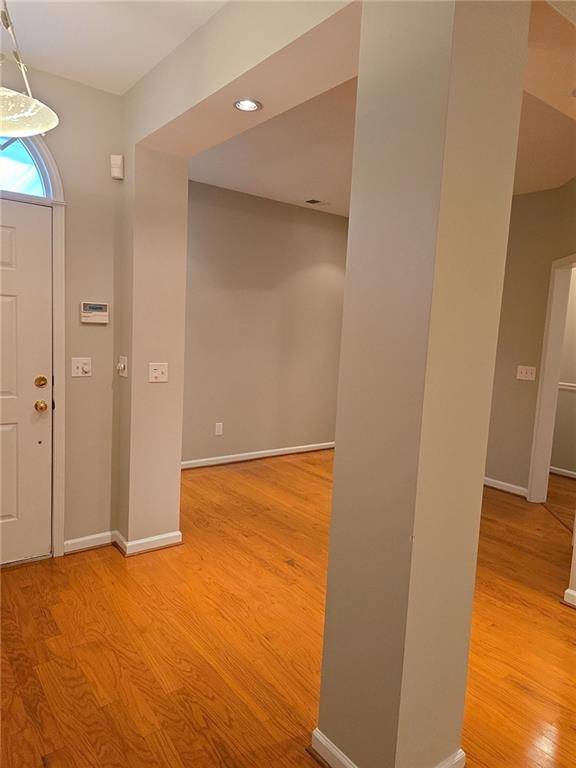 Canton, GA 30114,304 Laurel Glen XING