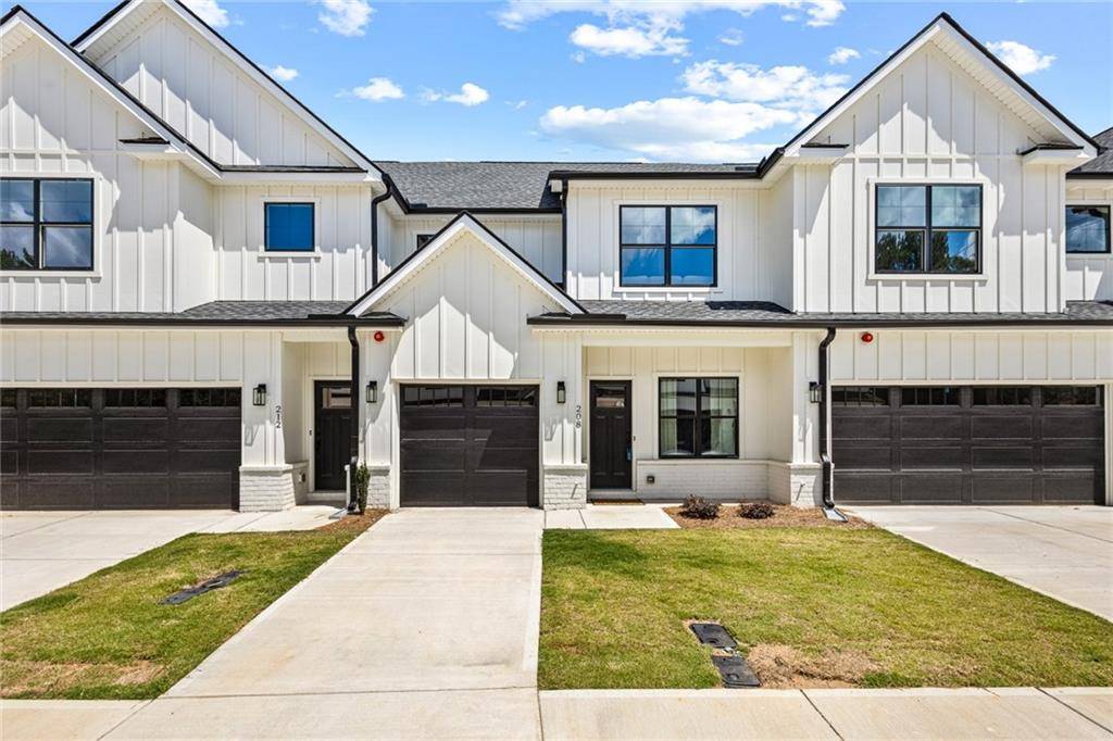 Stockbridge, GA 30281,208 Starr CIR