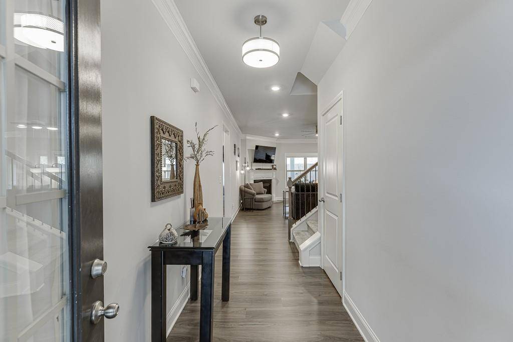 Flowery Branch, GA 30542,7016 Lancaster XING