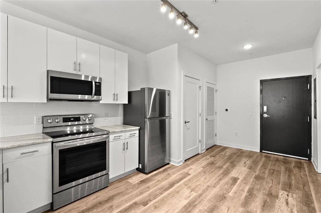 Atlanta, GA 30354,525 Parkway DR NE #110