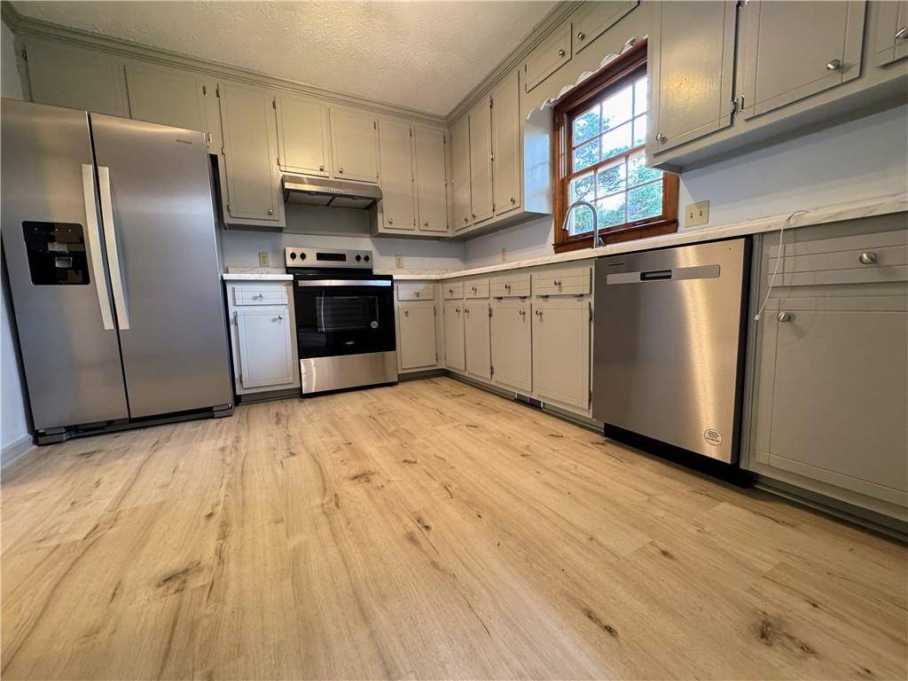 Powder Springs, GA 30127,5307 RED ROCK TRCE